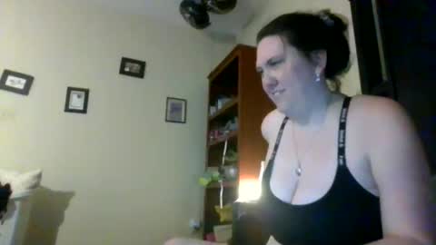 fuzzypeaches87 online show from 04.11.26