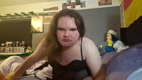 Snapshot of fxckc4rl3yllis99 chatting on 12.01.25 fxckc4rl3yllis99 online show from 12.01.25