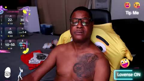 Snapshot of fyrecontrol chatting on 10.11.25 seldom seen online show from 10.11.25