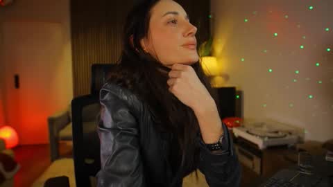 G online show from 12.14.25