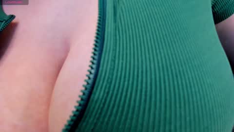 Snapshot of gaaby_ chatting on 12.13.24 gaaby  online show from 12.13.24