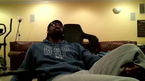 Snapshot of gabbc18 chatting on 05.03.26 James online show from 05.03.26