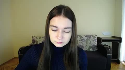 Snapshot of gabby_di chatting on 12.08.24 Jaklin online show from 12.08.24