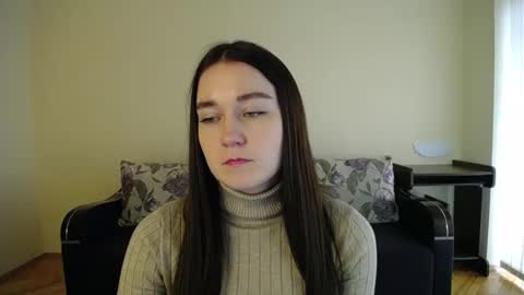 Snapshot of gabby_di chatting on 12.11.24 Jaklin online show from 12.11.24