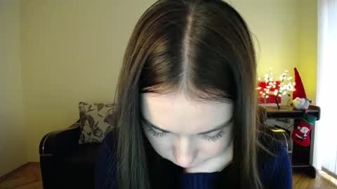 Snapshot of gabby_di chatting on 12.15.24 Jaklin online show from 12.15.24