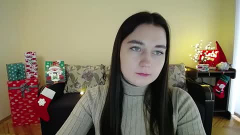 Snapshot of gabby_di chatting on 12.26.24 Jaklin online show from 12.26.24