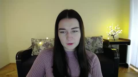 Snapshot of gabby_di chatting on 01.10.25 Jaklin online show from 01.10.25