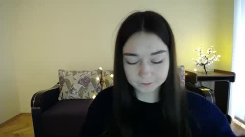 Snapshot of gabby_di chatting on 01.11.25 Jaklin online show from 01.11.25