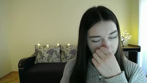 Snapshot of gabby_di chatting on 01.14.25 Jaklin online show from 01.14.25
