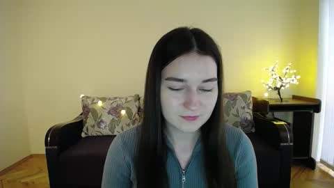 Snapshot of gabby_di chatting on 01.27.25 Jaklin online show from 01.27.25