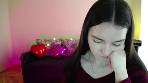 Snapshot of gabby_di chatting on 03.07.25 Jaklin online show from 03.07.25