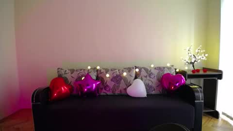 Snapshot of gabby_di chatting on 03.11.25 Jaklin online show from 03.11.25