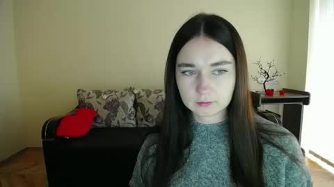 Snapshot of gabby_di chatting on 10.01.25 Jaklin online show from 10.01.25