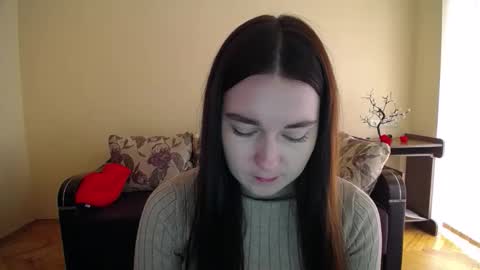 Snapshot of gabby_di chatting on 10.21.25 Jaklin online show from 10.21.25