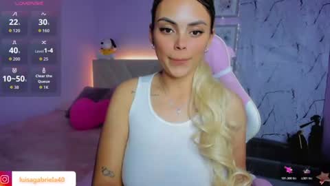 Snapshot of gabby_prieto chatting on 08.10.26 Gaby online show from 08.10.26
