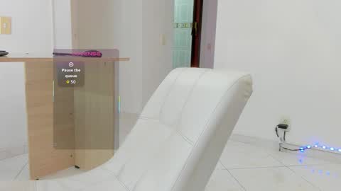 Gabby Grey online show from 11.24.25