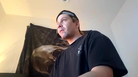 Snapshot of gabethier25 chatting on 12.11.24 yeeah online show from 12.11.24