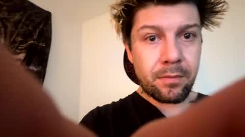 Snapshot of gabethier25 chatting on 12.26.24 yeeah online show from 12.26.24