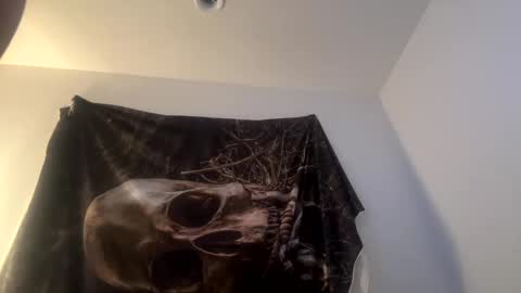 Snapshot of gabethier25 chatting on 01.13.25 yeeah online show from 01.13.25