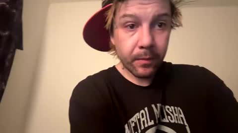 Snapshot of gabethier25 chatting on 01.29.25 yeeah online show from 01.29.25