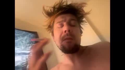 Snapshot of gabethier25 chatting on 02.06.25 yeeah online show from 02.06.25