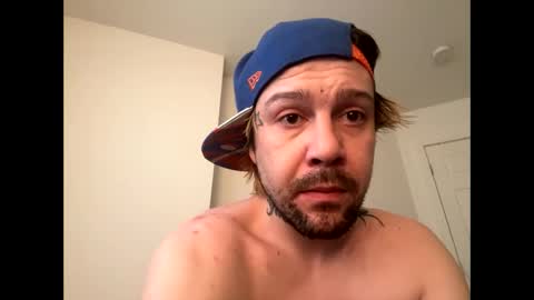 Snapshot of gabethier25 chatting on 02.08.25 yeeah online show from 02.08.25