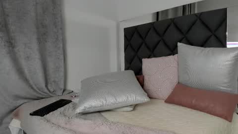   Instagram soygabi g   online show from 03.09.25