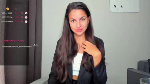 Snapshot of gabri_baby chatting on 06.06.26 The next stream in car 1 december 10pm time in France online show from 06.06.26