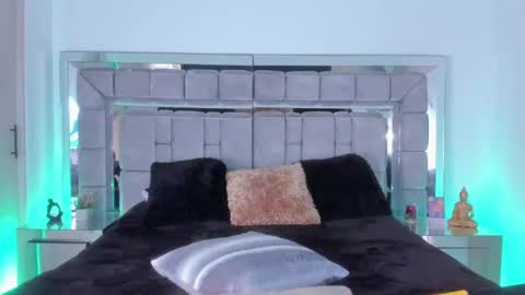 Snapshot of gabriela_montess chatting on 01.12.25 Gabriela Montes online show from 01.12.25