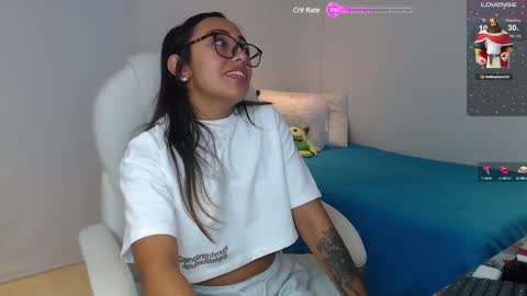 Snapshot of gabriela_morales01 chatting on 02.10.25 . online show from 02.10.25