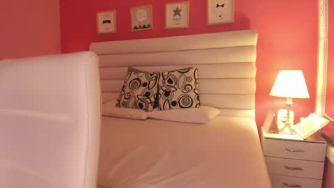 Gabriela salgado online show from 02.26.25