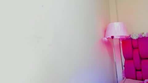 Snapshot of gabrielaa_01 chatting on 12.18.24 Gaby Im on vacation see you on November 25 online show from 12.18.24