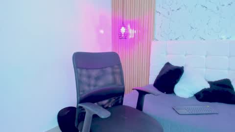 Snapshot of gabrielam_ms chatting on 01.31.25 Gabriela Evans MS online show from 01.31.25