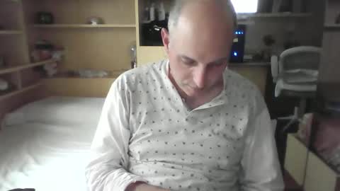 Snapshot of gabrielegr22 chatting on 04.15.26 Gabriele online show from 04.15.26
