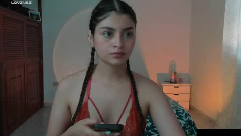 Snapshot of gabriellahoney18 chatting on 04.18.26 Gabriella online show from 04.18.26