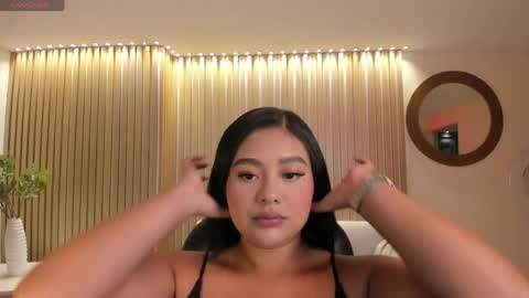 Snapshot of gabriellalee_ chatting on 05.19.26 Gabriella Lee online show from 05.19.26
