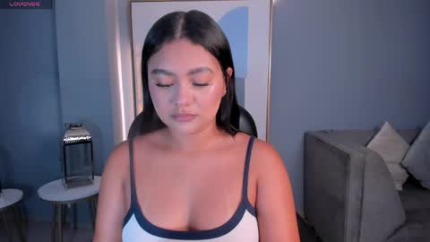 Snapshot of gabriellalee_ chatting on 05.26.26 Gabriella Lee online show from 05.26.26