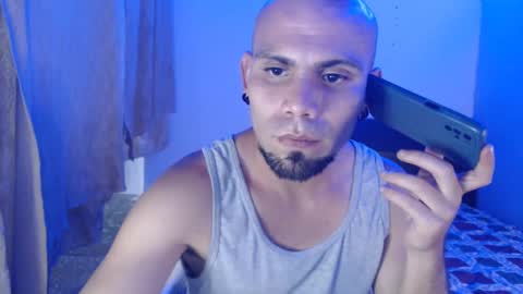 Snapshot of gabrielle_ramirez chatting on 02.01.25 Gabriel online show from 02.01.25