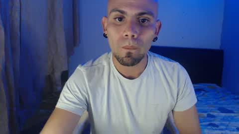 Snapshot of gabrielle_ramirez chatting on 02.15.25 Gabriel online show from 02.15.25