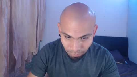 Snapshot of gabrielle_ramirez chatting on 03.01.25 Gabriel online show from 03.01.25