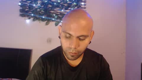 Snapshot of gabrielle_ramirez chatting on 10.05.25 Gabriel online show from 10.05.25