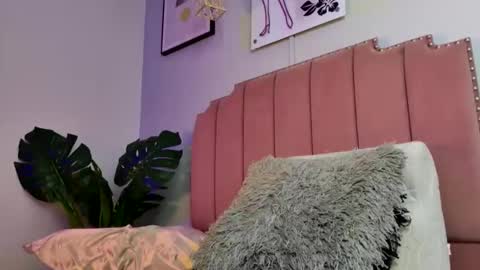 Snapshot of gabrielle_ramirez chatting on 01.10.26 Gabriel online show from 01.10.26