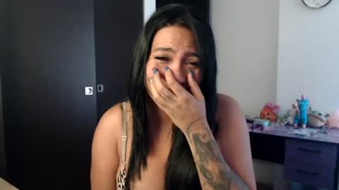 Snapshot of gaby_bluexx chatting on 06.19.26 Gaby Blue online show from 06.19.26