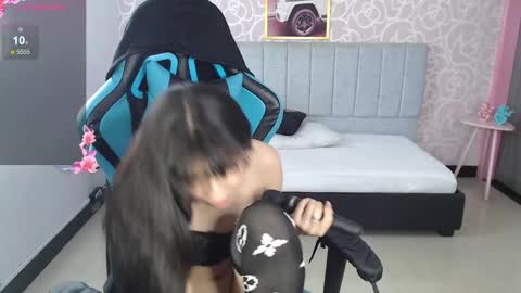 Snapshot of gaby_s1 chatting on 12.14.24 Gaby online show from 12.14.24