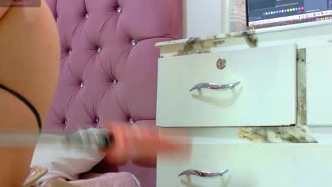 gaby_vegaa online show from 10.31.25