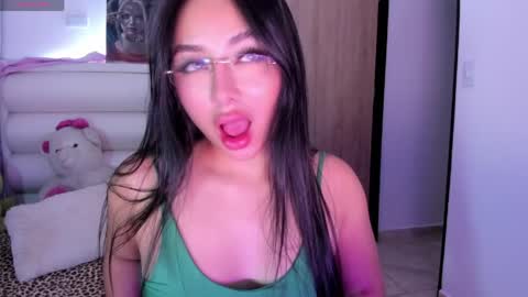Snapshot of gabydesire chatting on 05.10.26 GABY DESIRE online show from 05.10.26