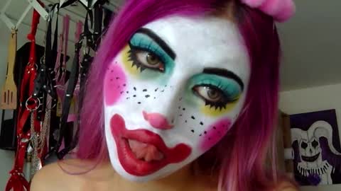 gabygumms online show from 10.21.25