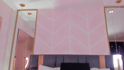 Gaby online show from 12.21.25