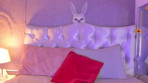 GABYTAYLOR online show from 10.17.25