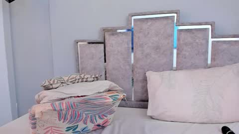 gabyyjones online show from 02.13.25